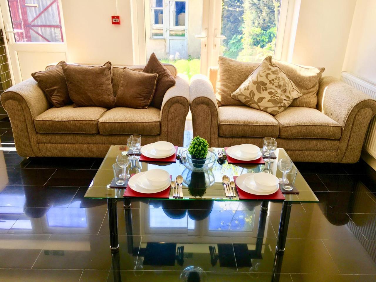 London 2 Bedroom Apartment, Kitchen, Reception And Private Garden Εξωτερικό φωτογραφία