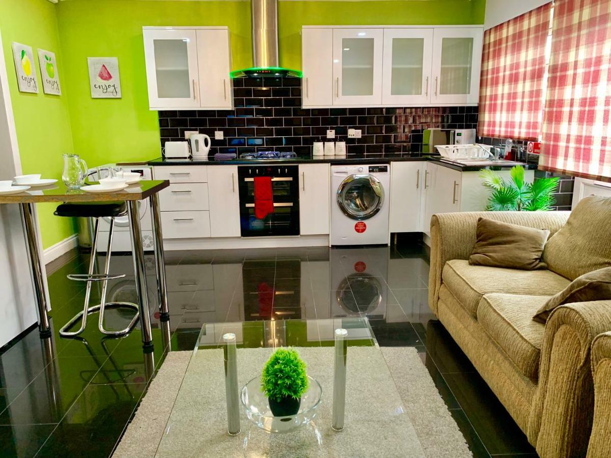 London 2 Bedroom Apartment, Kitchen, Reception And Private Garden Εξωτερικό φωτογραφία