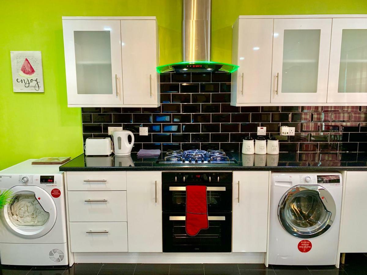 London 2 Bedroom Apartment, Kitchen, Reception And Private Garden Εξωτερικό φωτογραφία